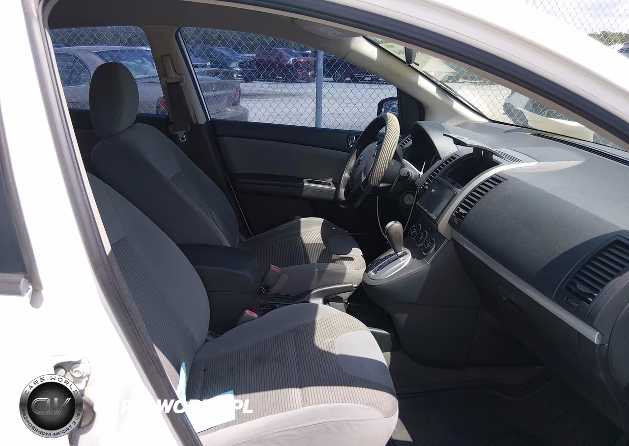 2011 Nissan Sentra VIN:3N1AD68P8BL730051 - 5