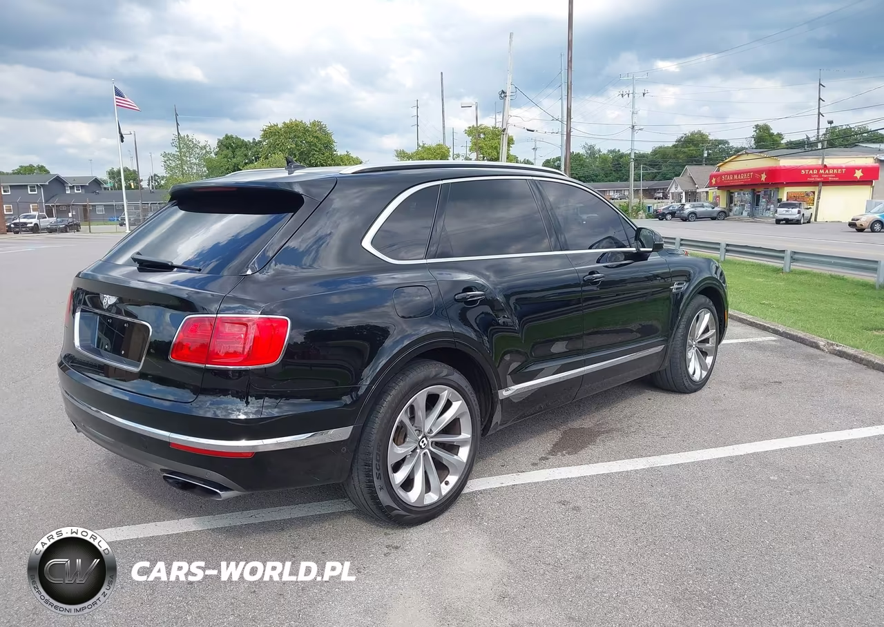 2017 Bentley Bentayga W12-W12 First Edition VIN:SJAAC2ZV1HC013275 - 4