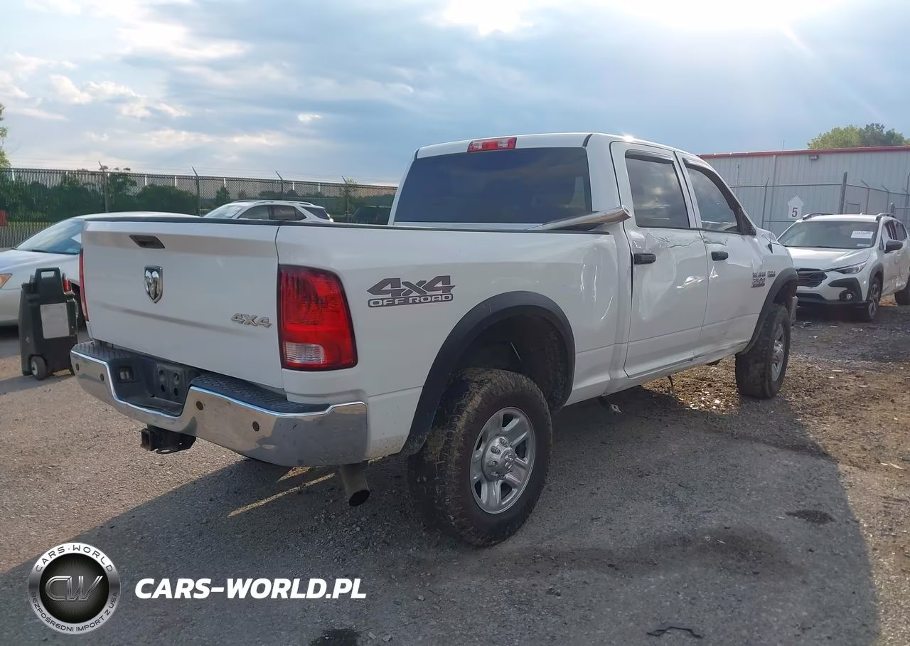 2017 Ram 2500 Tradesman 4X4 6'4 Box VIN:3C6UR5CJ9HG759785 - 4