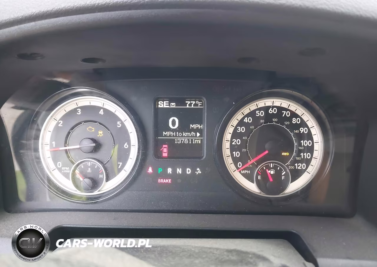 2017 Ram 2500 Tradesman 4X4 6'4 Box VIN:3C6UR5CJ9HG759785 - 7