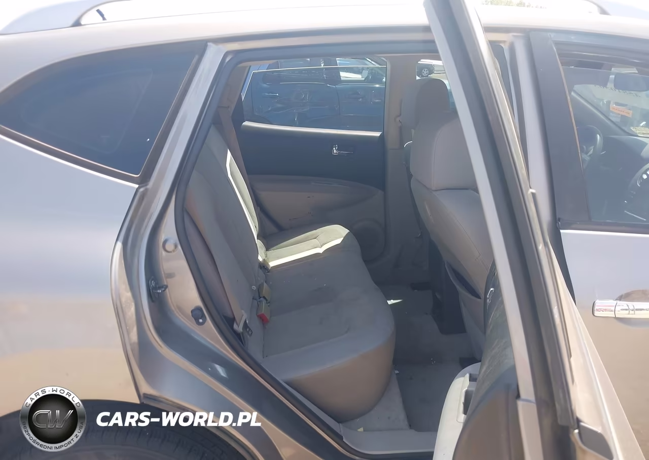 2015 Nissan Rogue Select S VIN:JN8AS5MT4FW666000 - 8