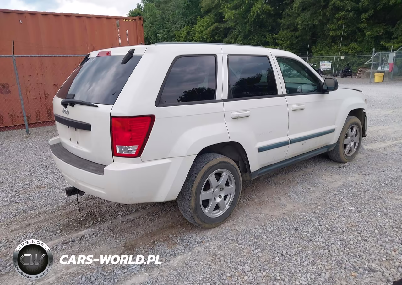2008 Jeep Grand Cherokee Laredo VIN:1J8GR48K18C183297 - 4
