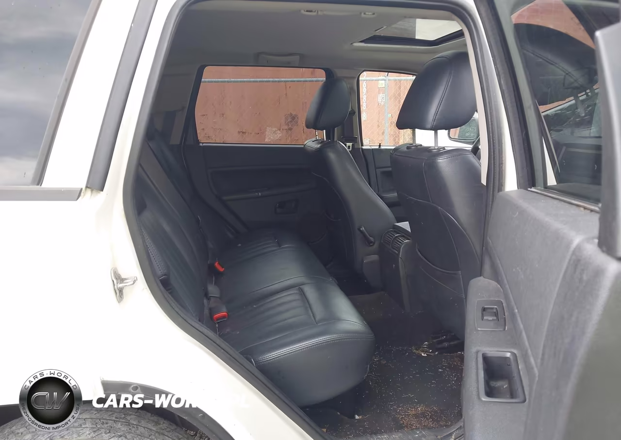 2008 Jeep Grand Cherokee Laredo VIN:1J8GR48K18C183297 - 8