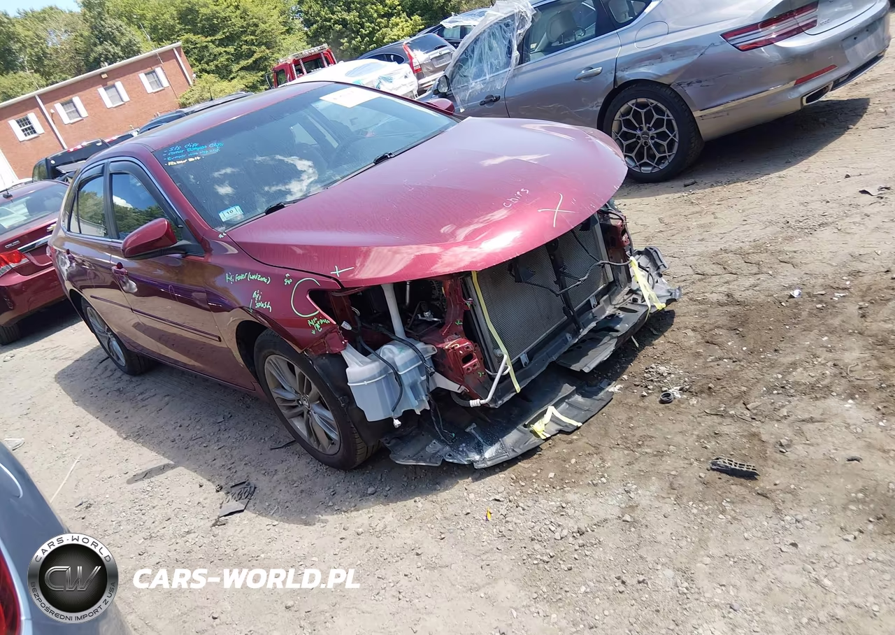 2015 Toyota Camry Se – zdjęcie 1 z 17