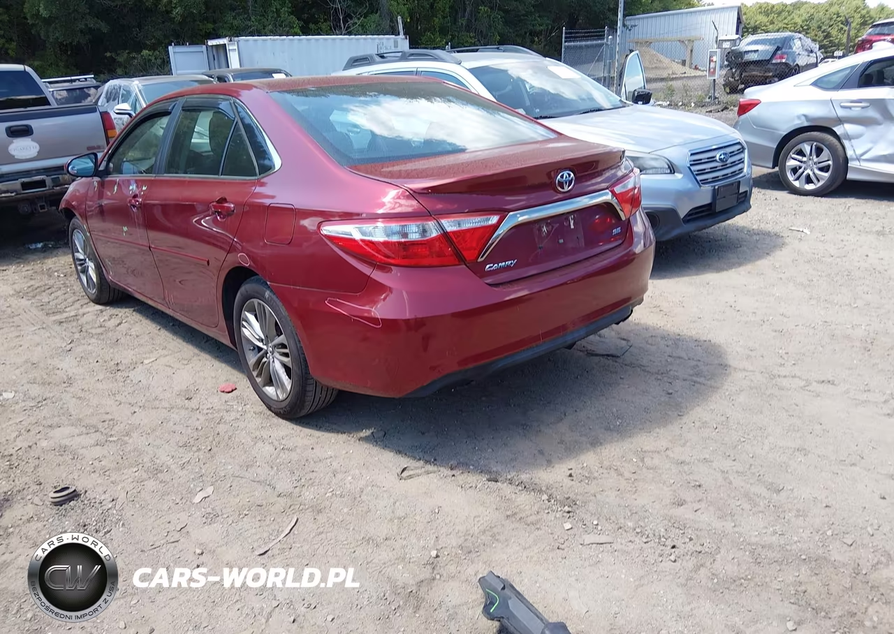 2015 Toyota Camry Se VIN:4T1BF1FK2FU987722 - 3