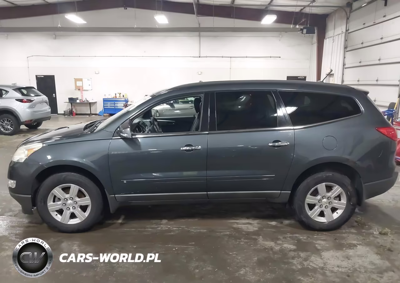 2010 Chevrolet Traverse Lt VIN:1GNLRGED3AS103126 - 14