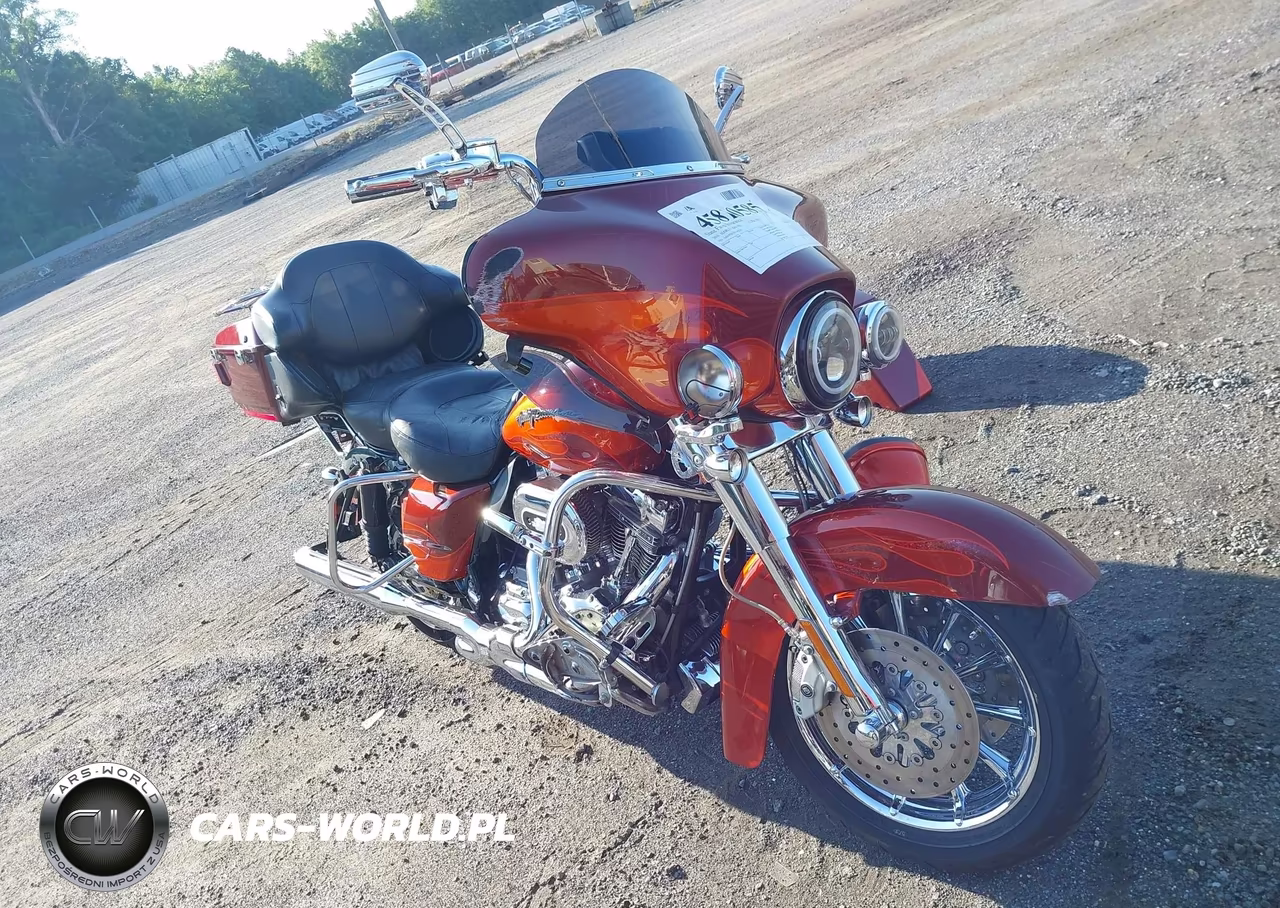 2010 Harley-Davidson Flhtcuse5 – zdjęcie 1 z 15
