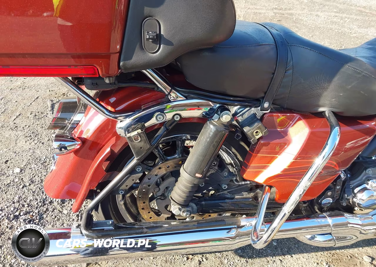 2010 Harley-Davidson Flhtcuse5 VIN:1HD1PR815AB952157 - 15