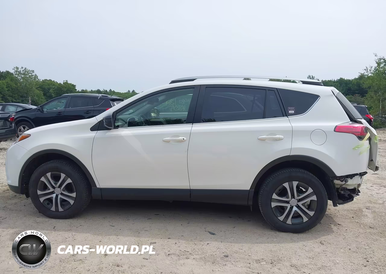 2018 Toyota Rav4 Le VIN:JTMBFREV1JD248736 - 15