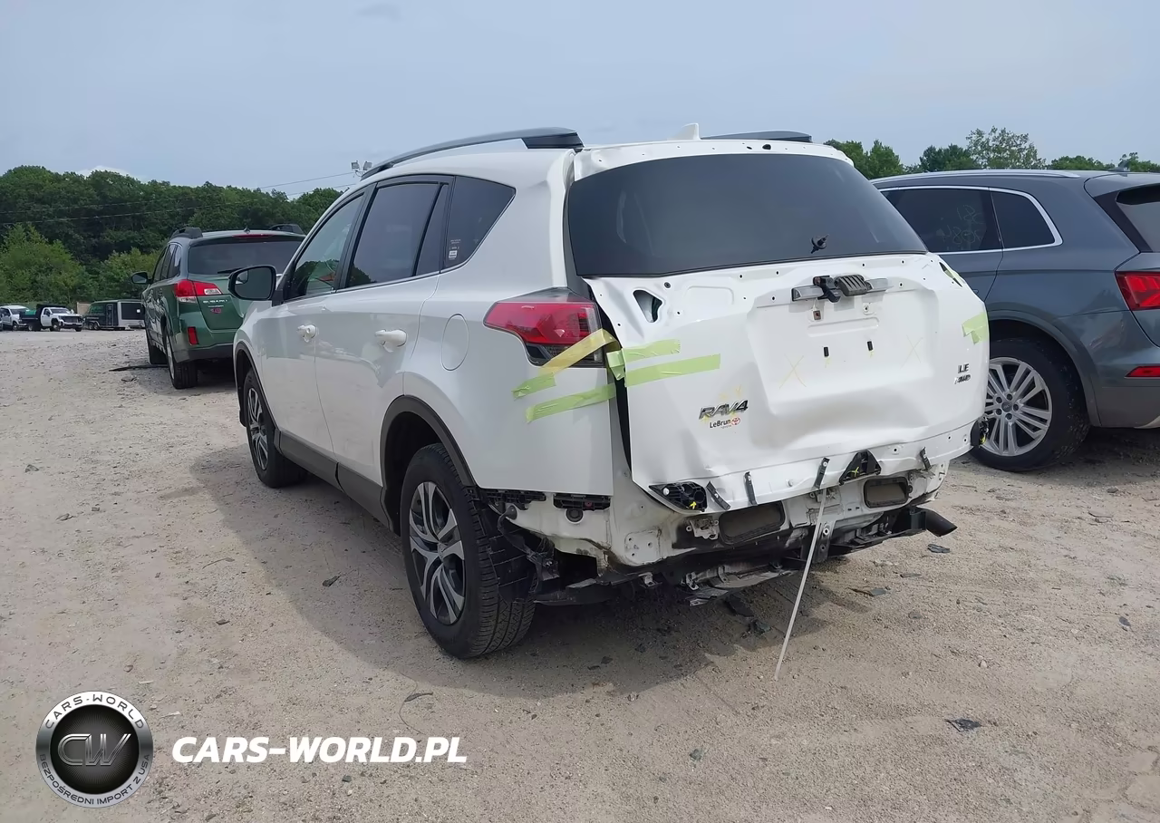 2018 Toyota Rav4 Le VIN:JTMBFREV1JD248736 - 3