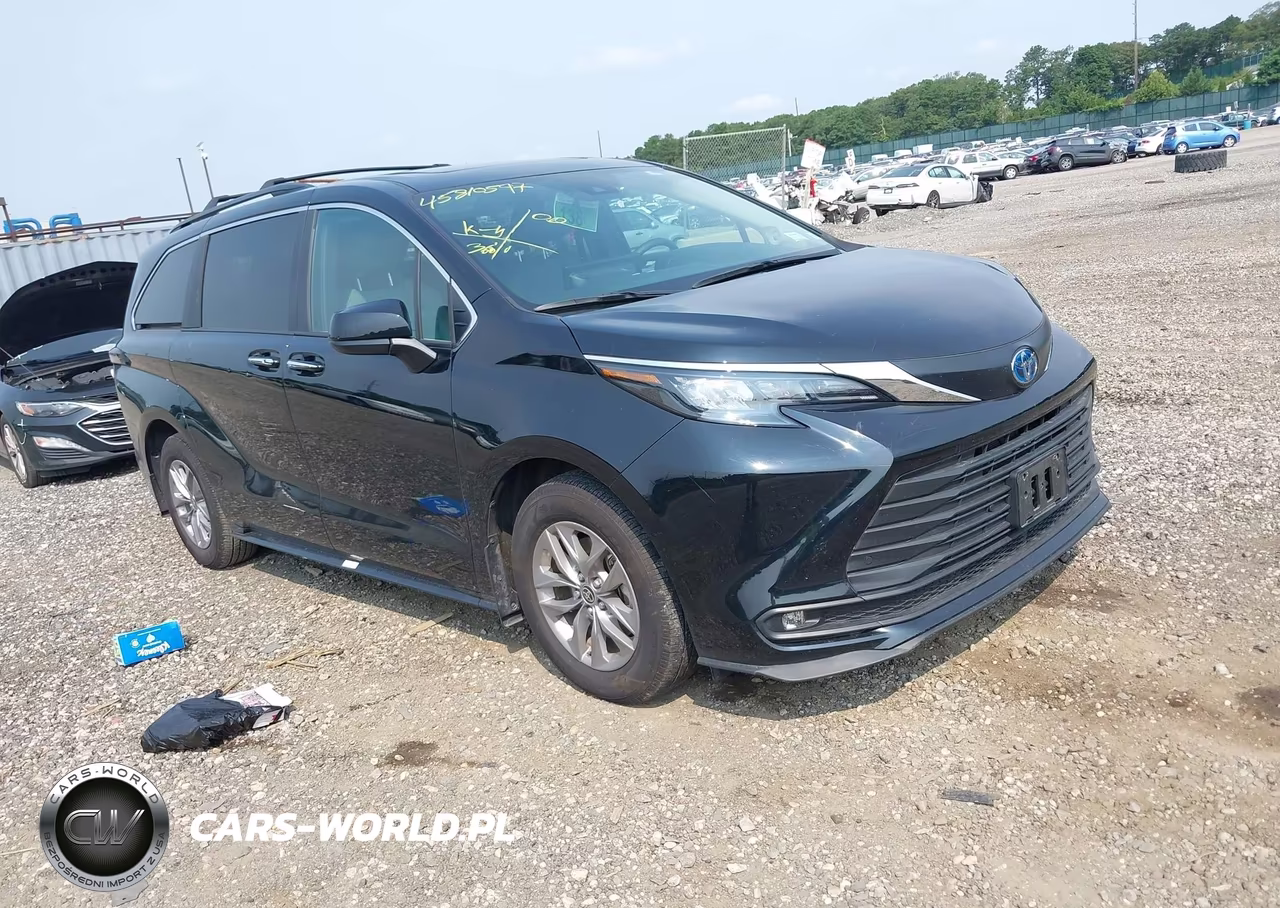 2025 Toyota Sienna Xle – zdjęcie 1 z 18