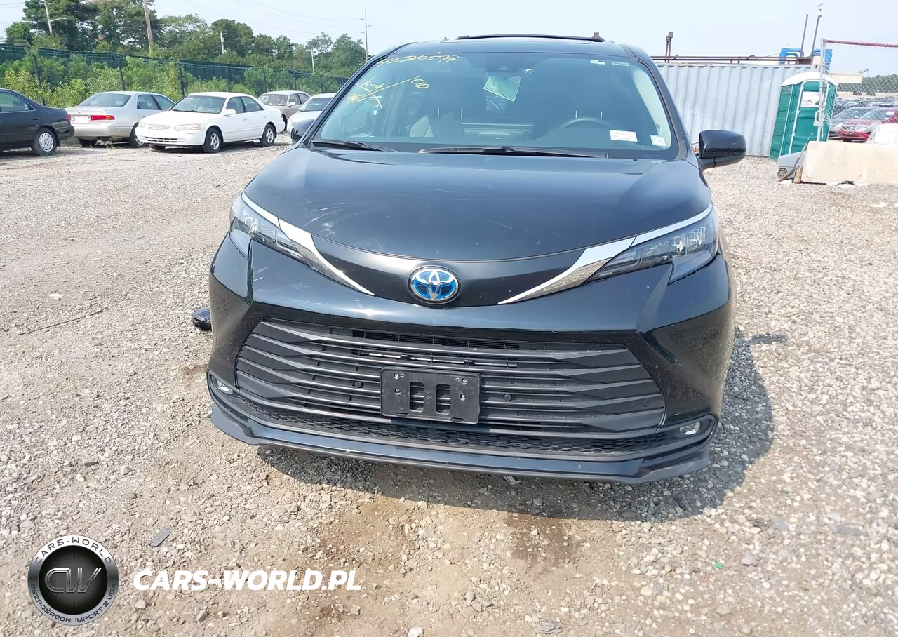 2025 Toyota Sienna Xle VIN:5TDJRKECXSS268823 - 12