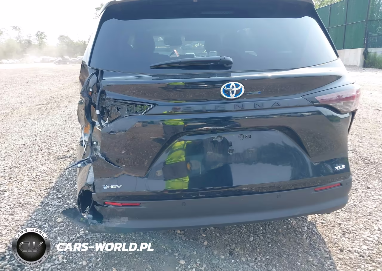 2025 Toyota Sienna Xle VIN:5TDJRKECXSS268823 - 17