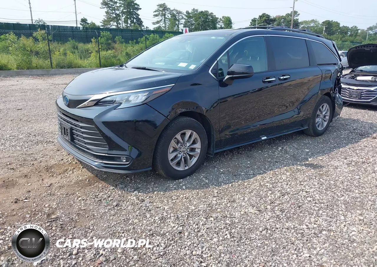 2025 Toyota Sienna Xle VIN:5TDJRKECXSS268823 - 2