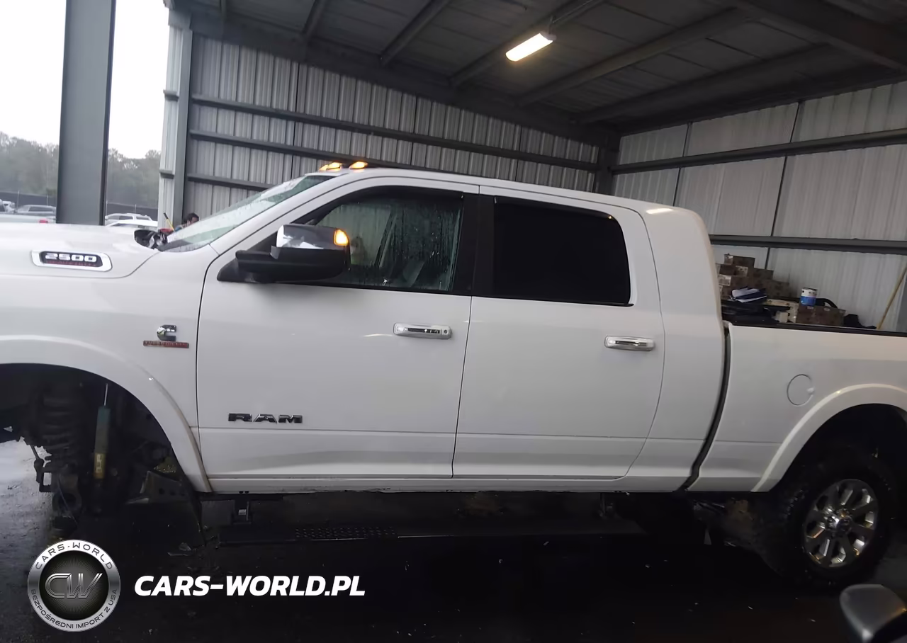 2019 Ram 2500 Laramie 4X4 6'4 Box VIN:3C6UR5NL1KG667009 - 14