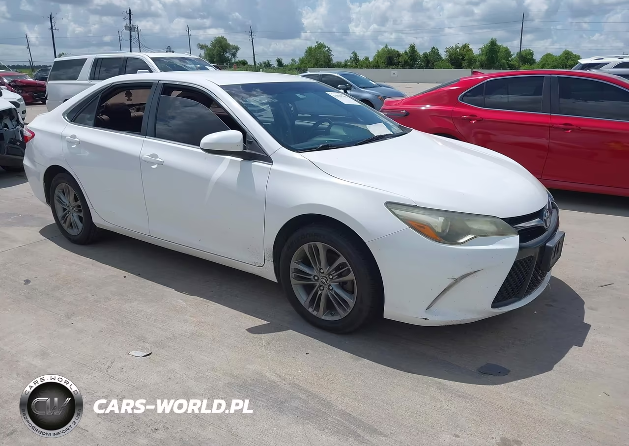2016 Toyota Camry Se – zdjęcie 1 z 15