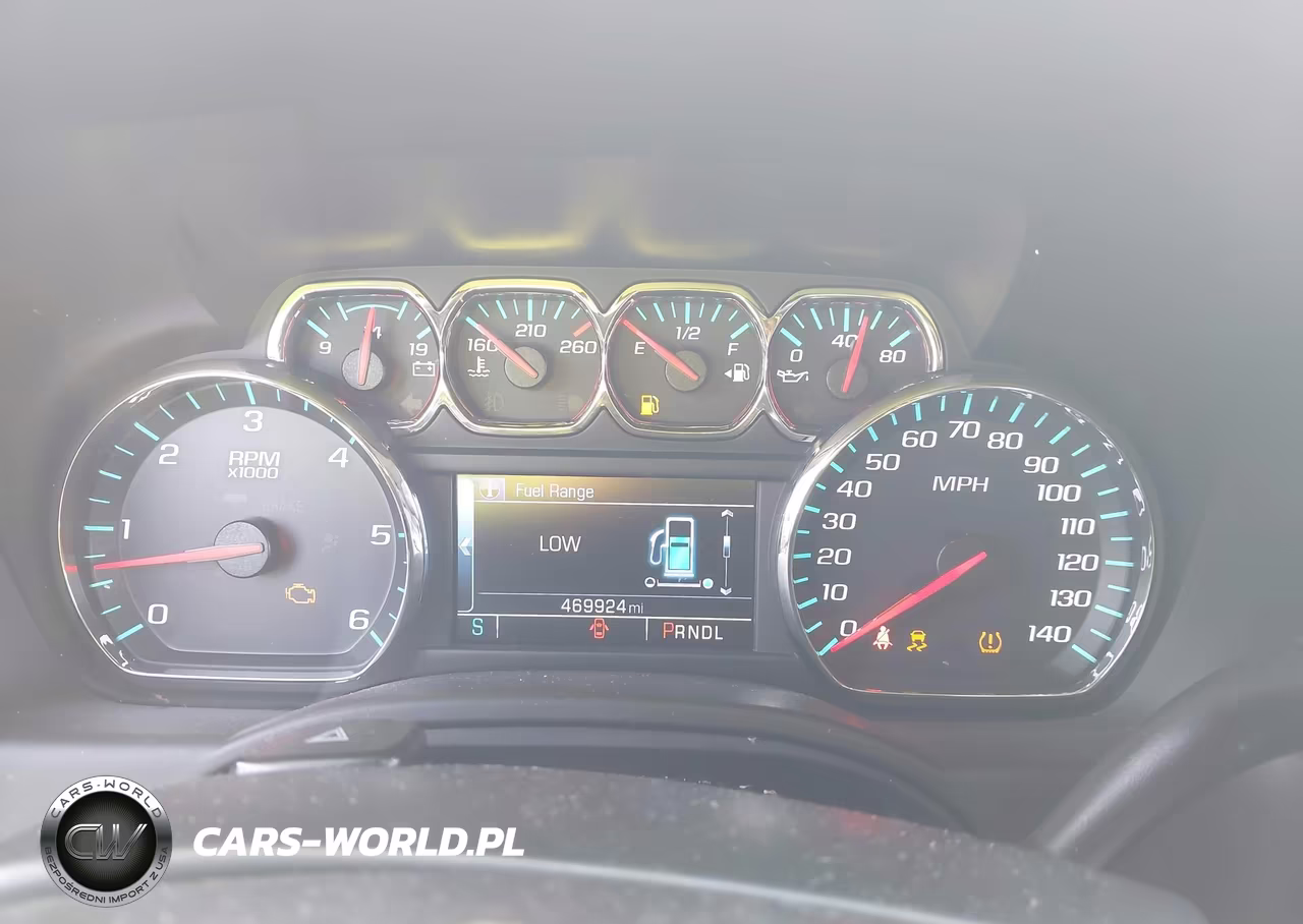 2018 Chevrolet Suburban Lt VIN:1GNSCHKC7JR106715 - 7