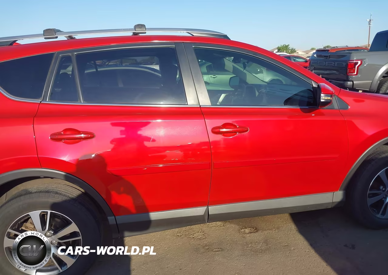 2017 Toyota Rav4 Xle VIN:JTMWFREV7HJ106596 - 13