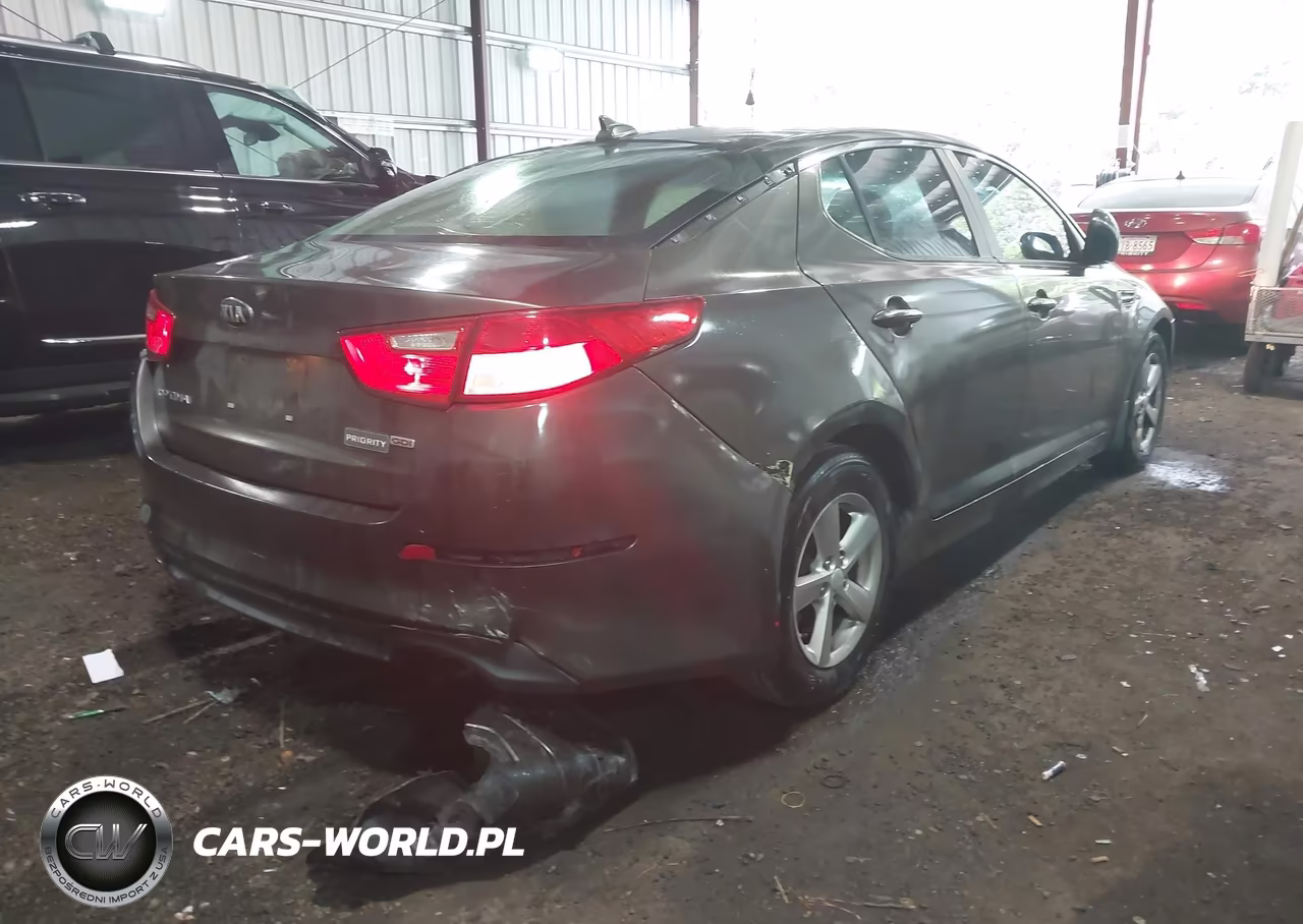 2015 Kia Optima Lx VIN:5XXGM4A76FG356952 - 4