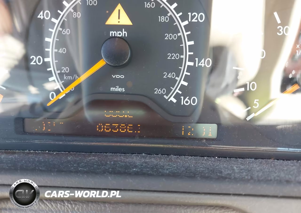 1996 Mercedes-Benz E 320 VIN:WDBJF55F2TJ019367 - 7