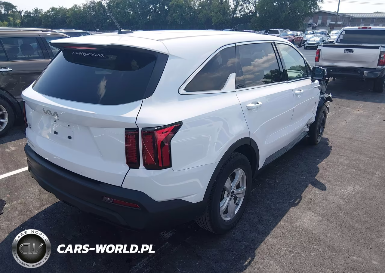 2023 Kia Sorento Lx VIN:5XYRG4LC0PG185204 - 4