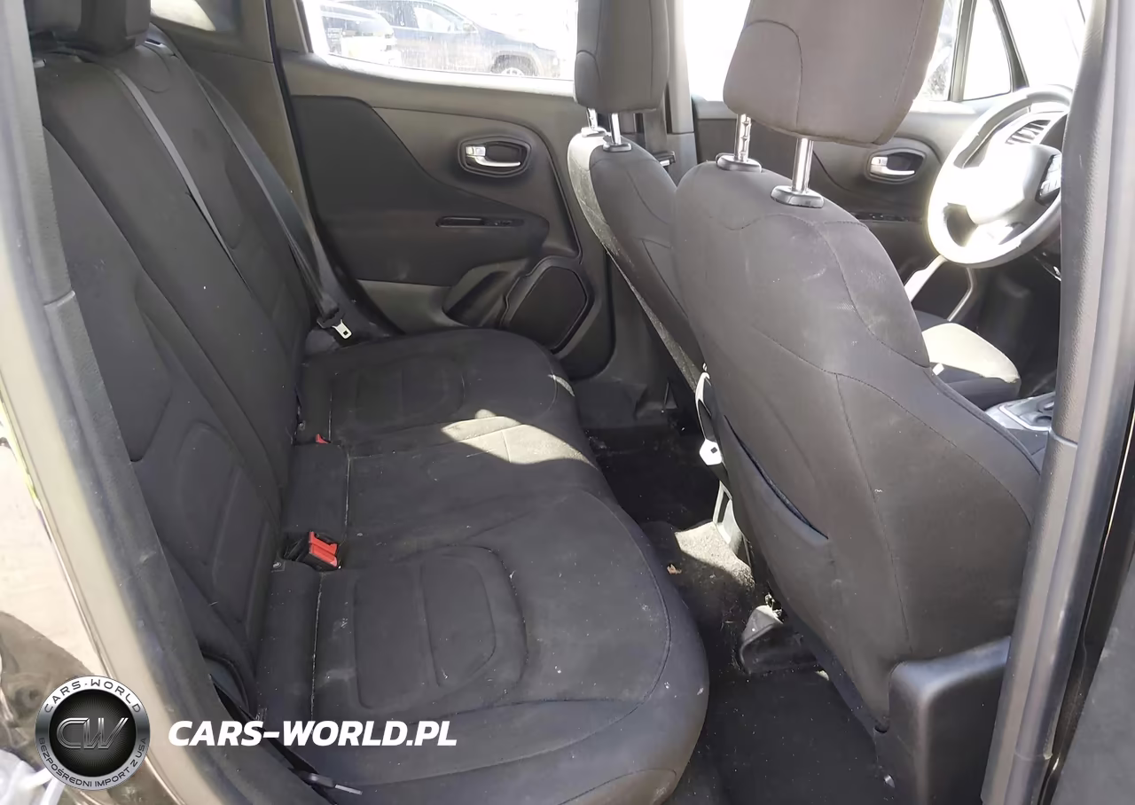 2021 Jeep Renegade Latitude 4X4 VIN:ZACNJDBB4MPN24760 - 8