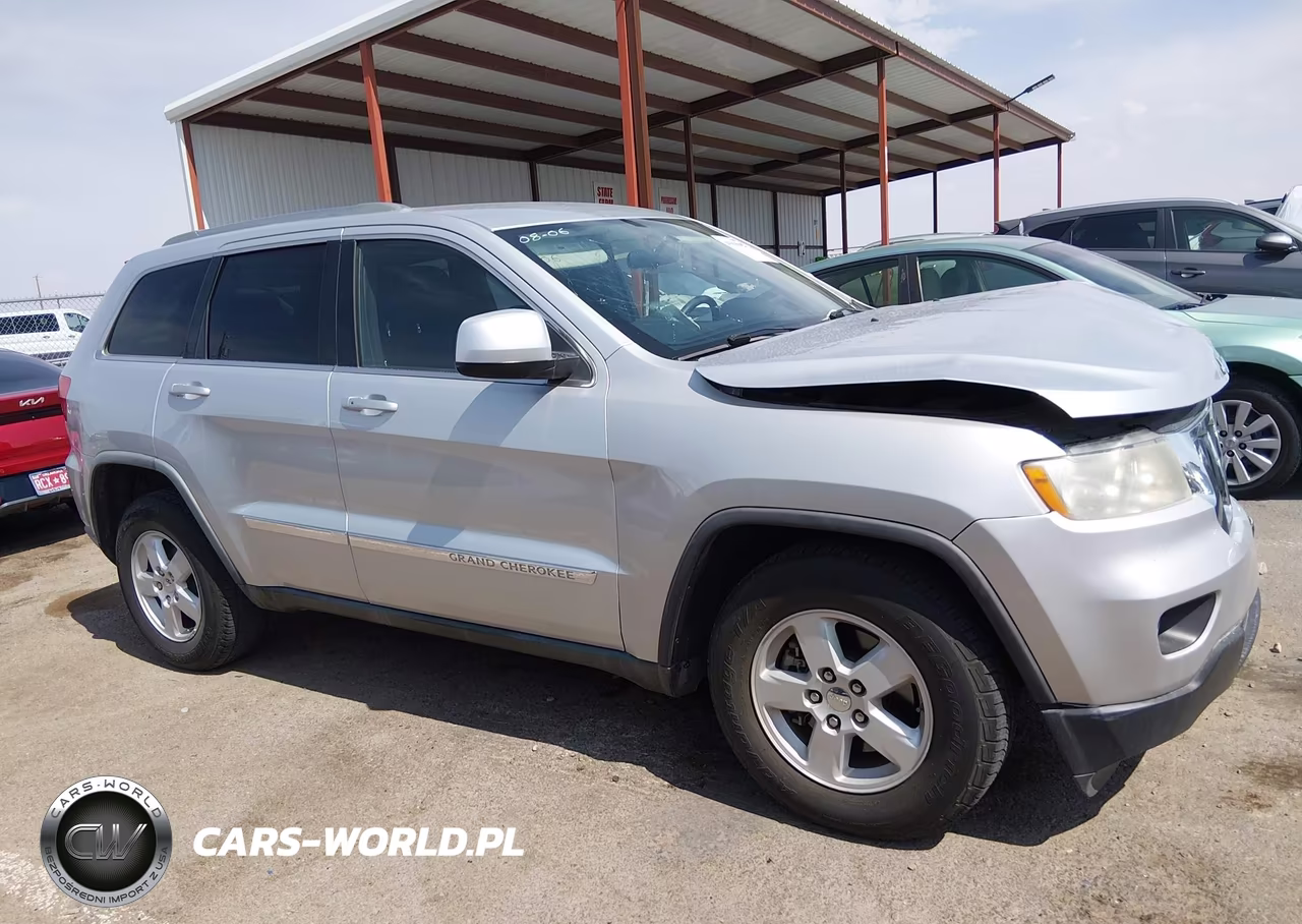 2011 Jeep Grand Cherokee Laredo VIN:1J4RS4GG7BC569340 - 14