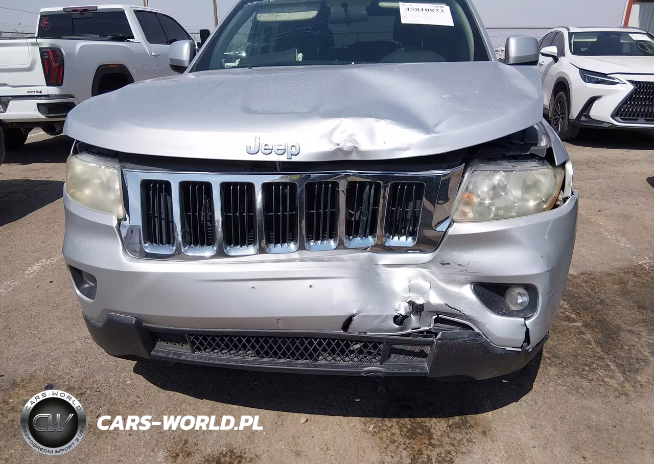 2011 Jeep Grand Cherokee Laredo VIN:1J4RS4GG7BC569340 - 6