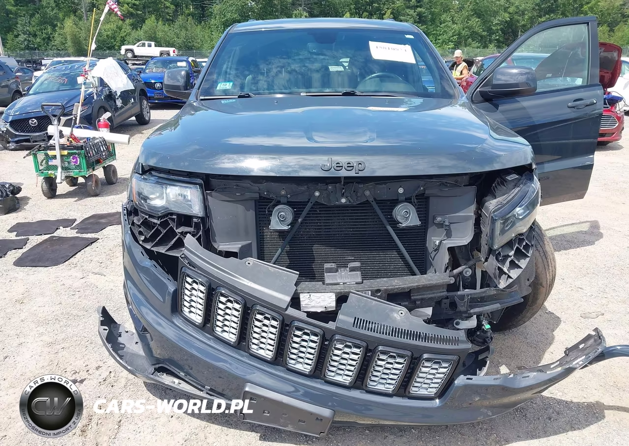 2018 Jeep Grand Cherokee Altitude 4X4 VIN:1C4RJFAG9JC367644 - 6