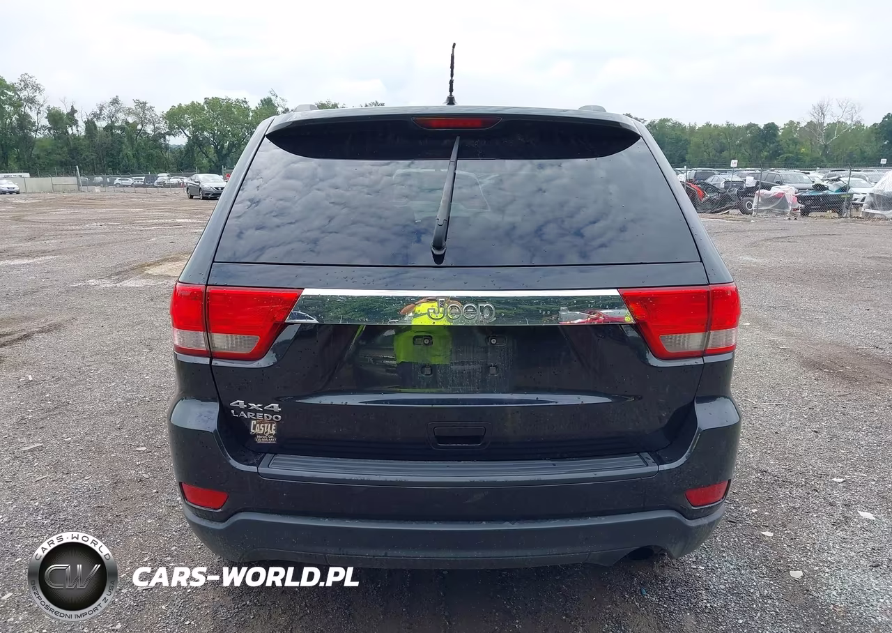 2013 Jeep Grand Cherokee Laredo VIN:1C4RJFAG6DC633495 - 17