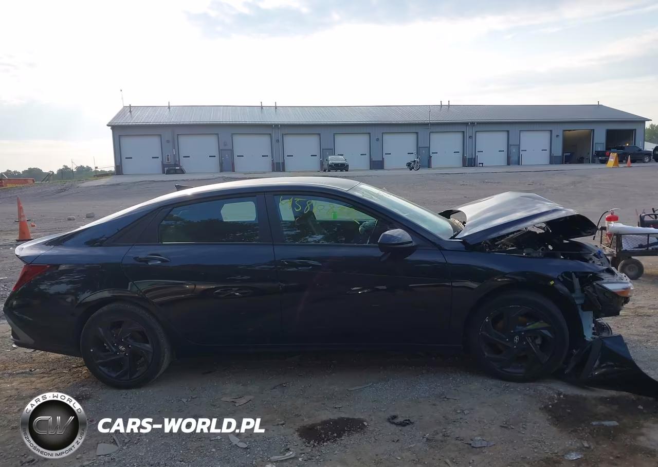 2026 Hyundai Elantra Sel Sport VIN:KMHLM4DG5TU173392 - 13