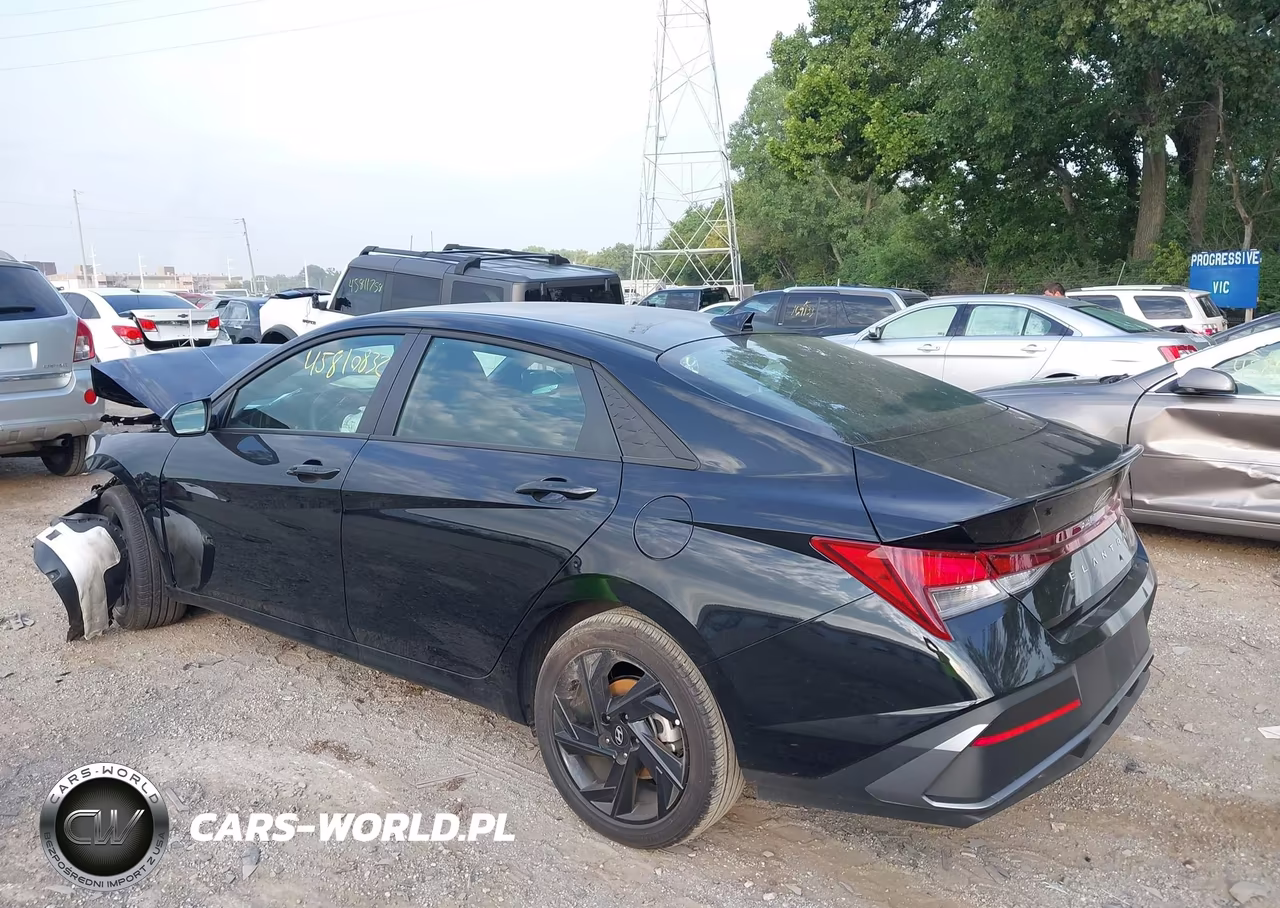 2026 Hyundai Elantra Sel Sport VIN:KMHLM4DG5TU173392 - 3