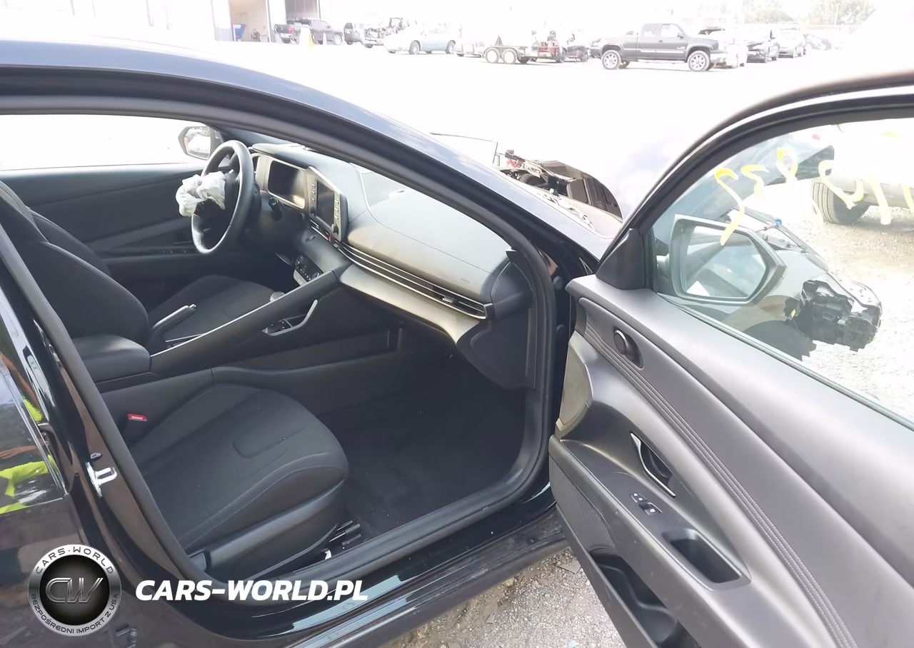 2026 Hyundai Elantra Sel Sport VIN:KMHLM4DG5TU173392 - 5