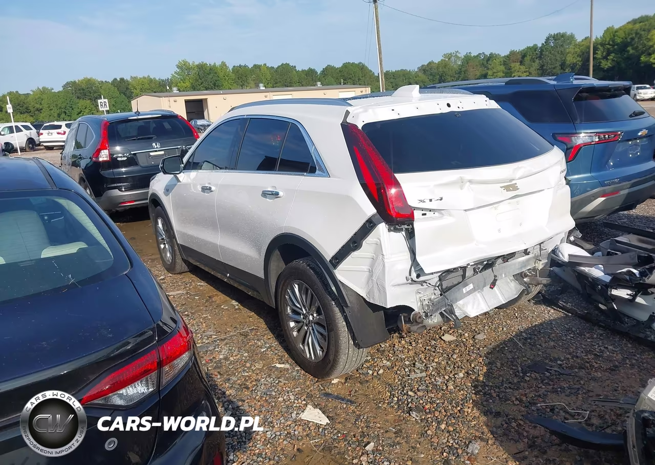 2025 Cadillac Xt4 Fwd Premium Luxury VIN:1GYFZCR42SF113854 - 3