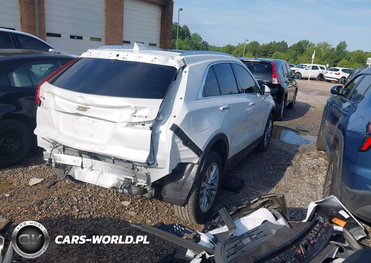 2025 Cadillac Xt4 Fwd Premium Luxury VIN:1GYFZCR42SF113854 - 4