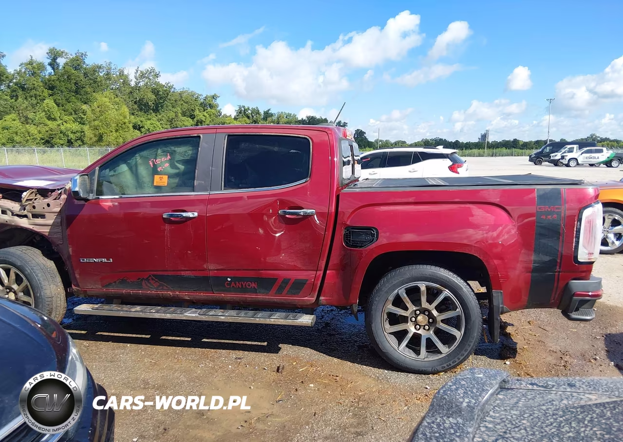 2018 GMC Canyon Denali VIN:1GTG6EENXJ1225312 - 15