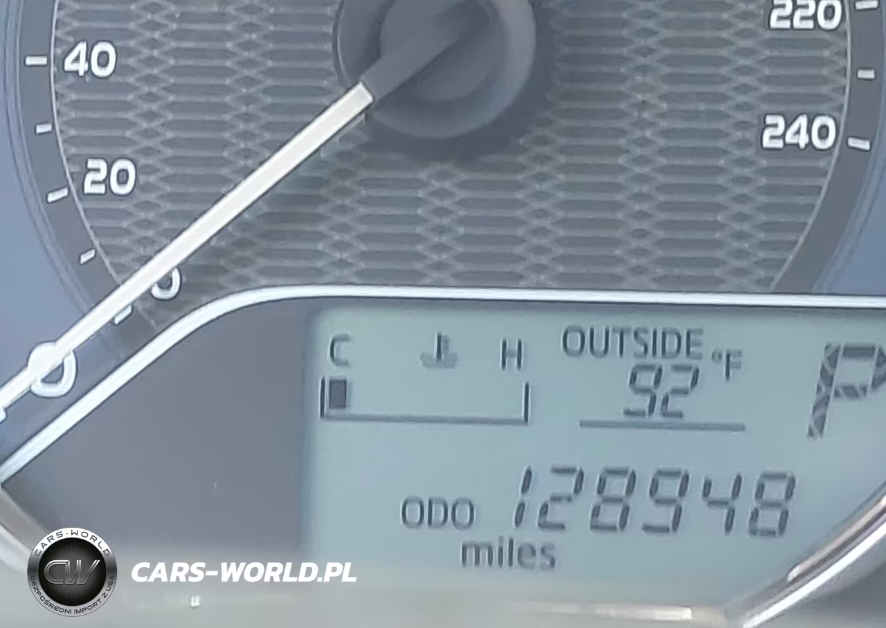 2014 Toyota Corolla L VIN:2T1BURHE1EC207303 - 15