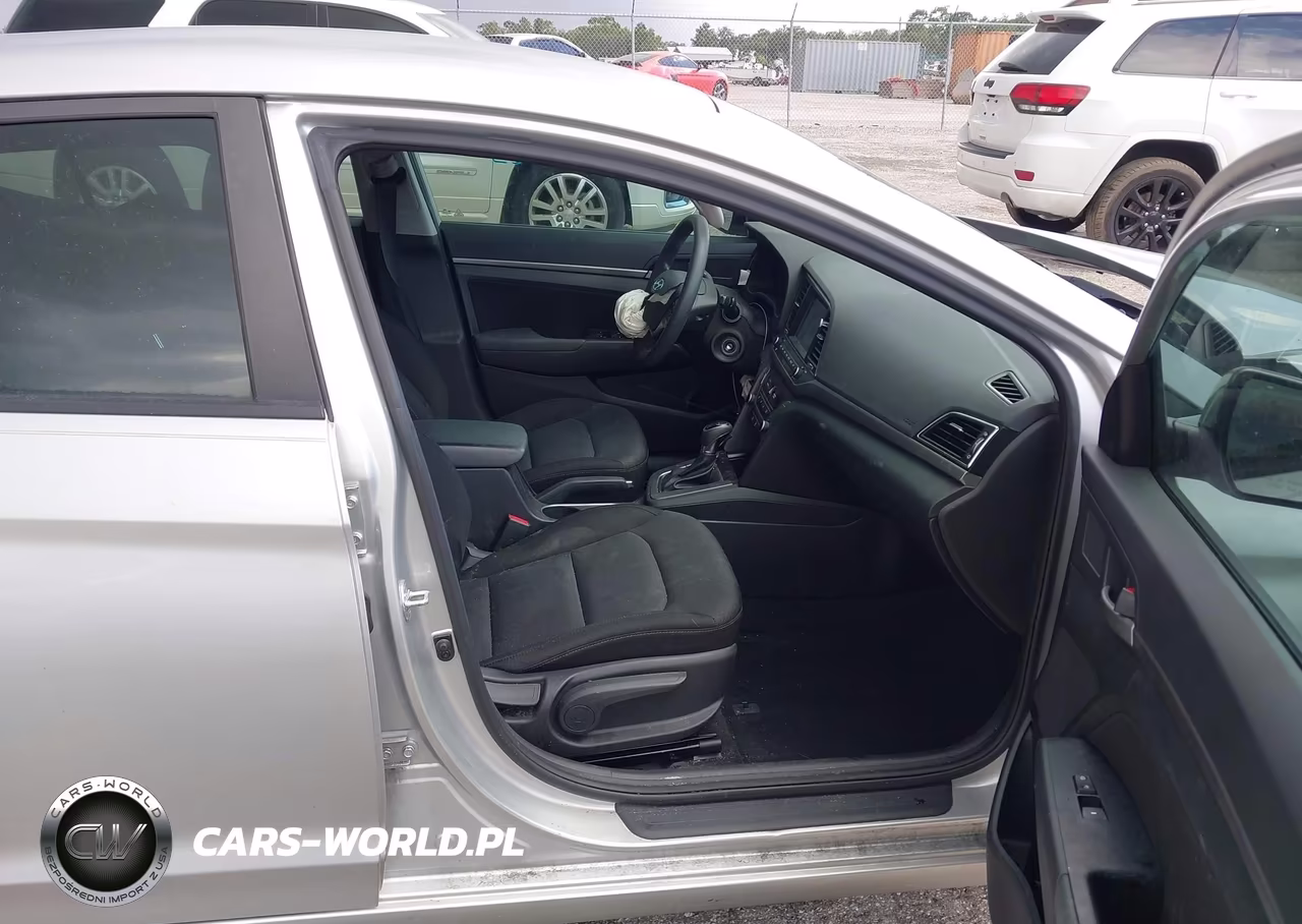 2018 Hyundai Elantra Sel VIN:5NPD84LF7JH370786 - 5