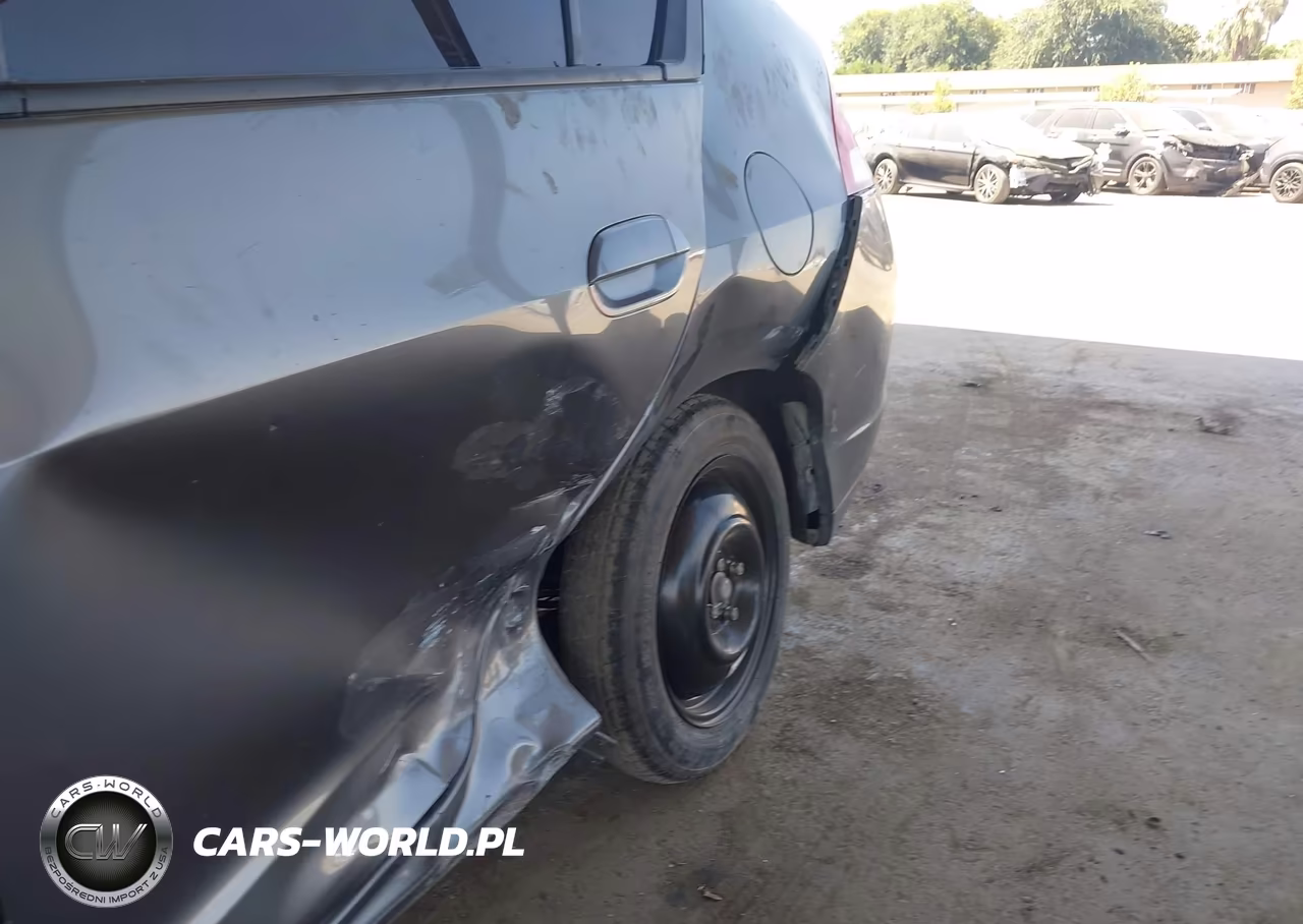 2011 Honda Insight Lx VIN:JHMZE2H59BS005014 - 13