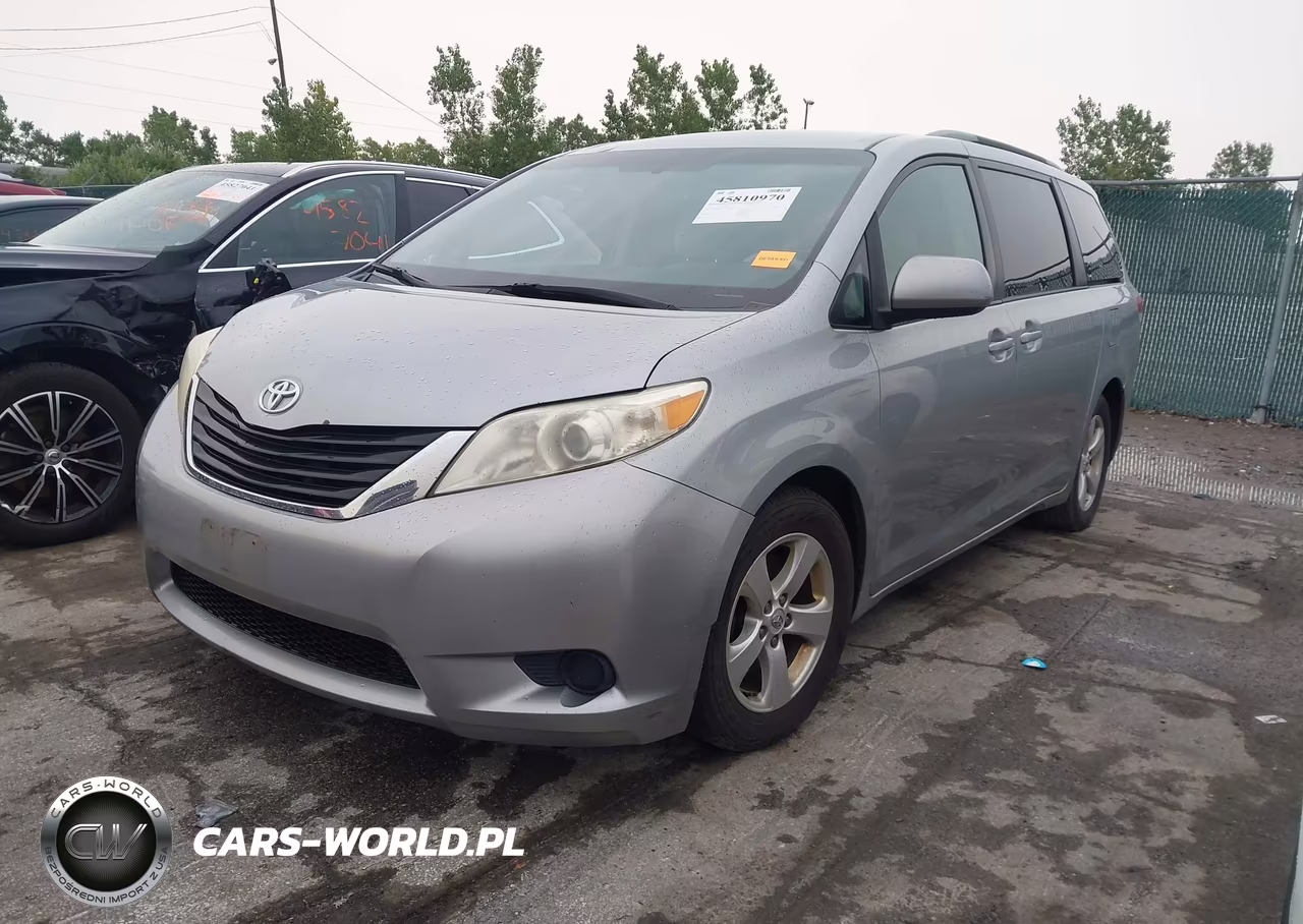 2013 Toyota Sienna Le V6 8 Passenger VIN:5TDKK3DC3DS397747 - 2