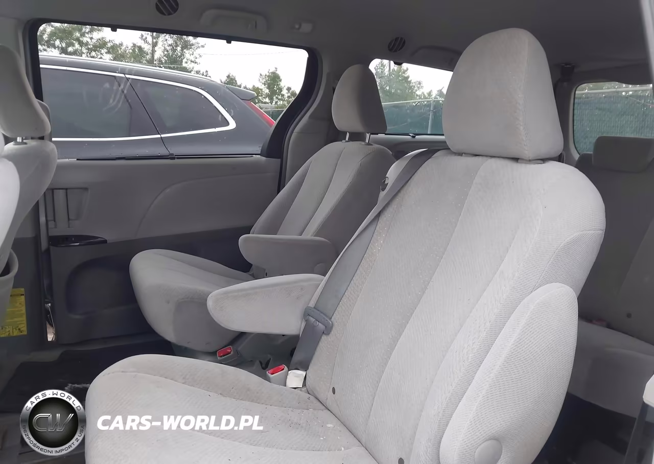 2013 Toyota Sienna Le V6 8 Passenger VIN:5TDKK3DC3DS397747 - 8