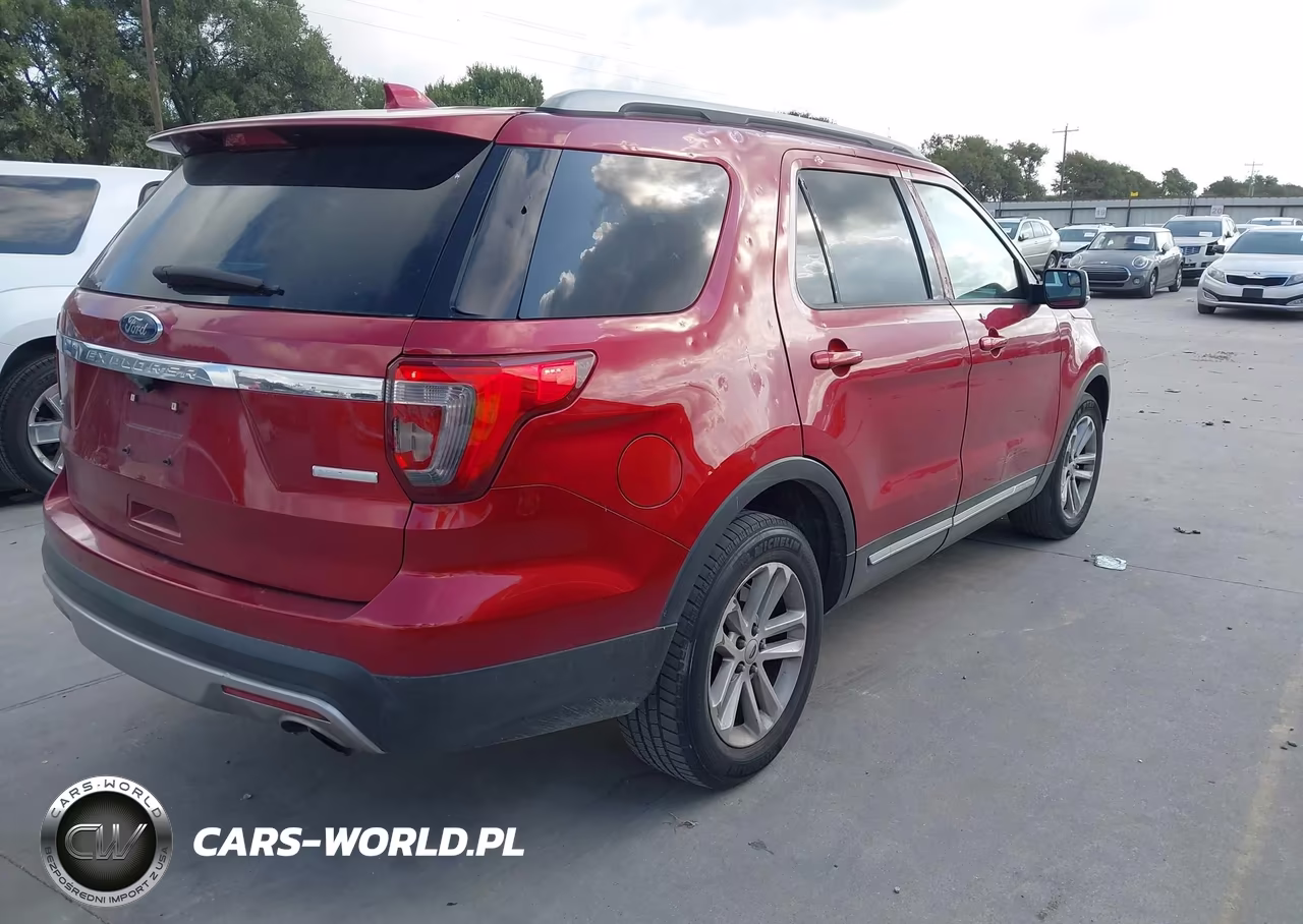 2016 Ford Explorer Xlt VIN:1FM5K7DH8GGC40452 - 4
