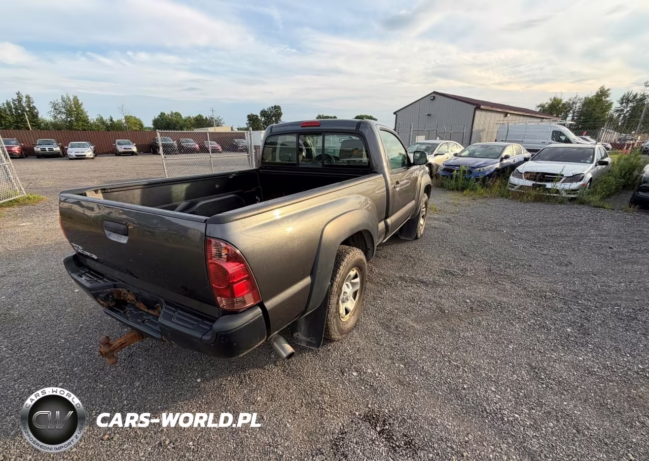 2013 Toyota Tacoma VIN:5TFPX4EN4DX014423 - 4