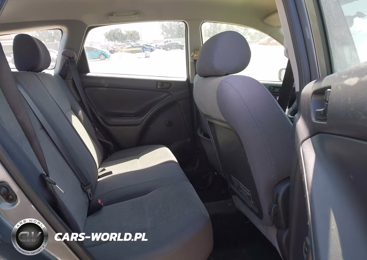 2005 Toyota Matrix VIN:2T1KR32E65C448975 - 8