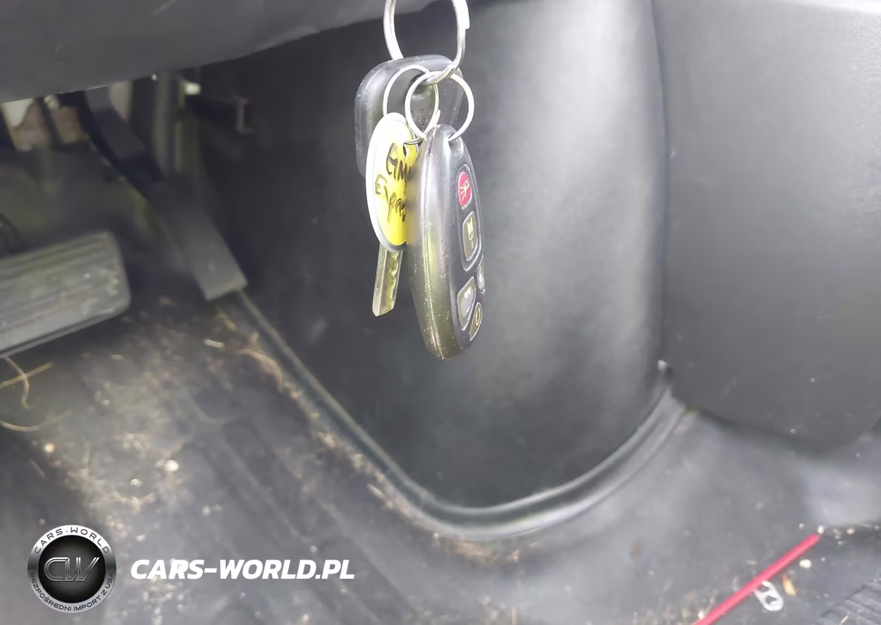 2016 Chevrolet Express 2500 Work Van VIN:1GCWGAFF2G1330749 - 11