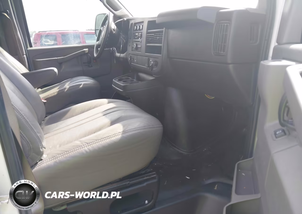 2016 Chevrolet Express 2500 Work Van VIN:1GCWGAFF2G1330749 - 8