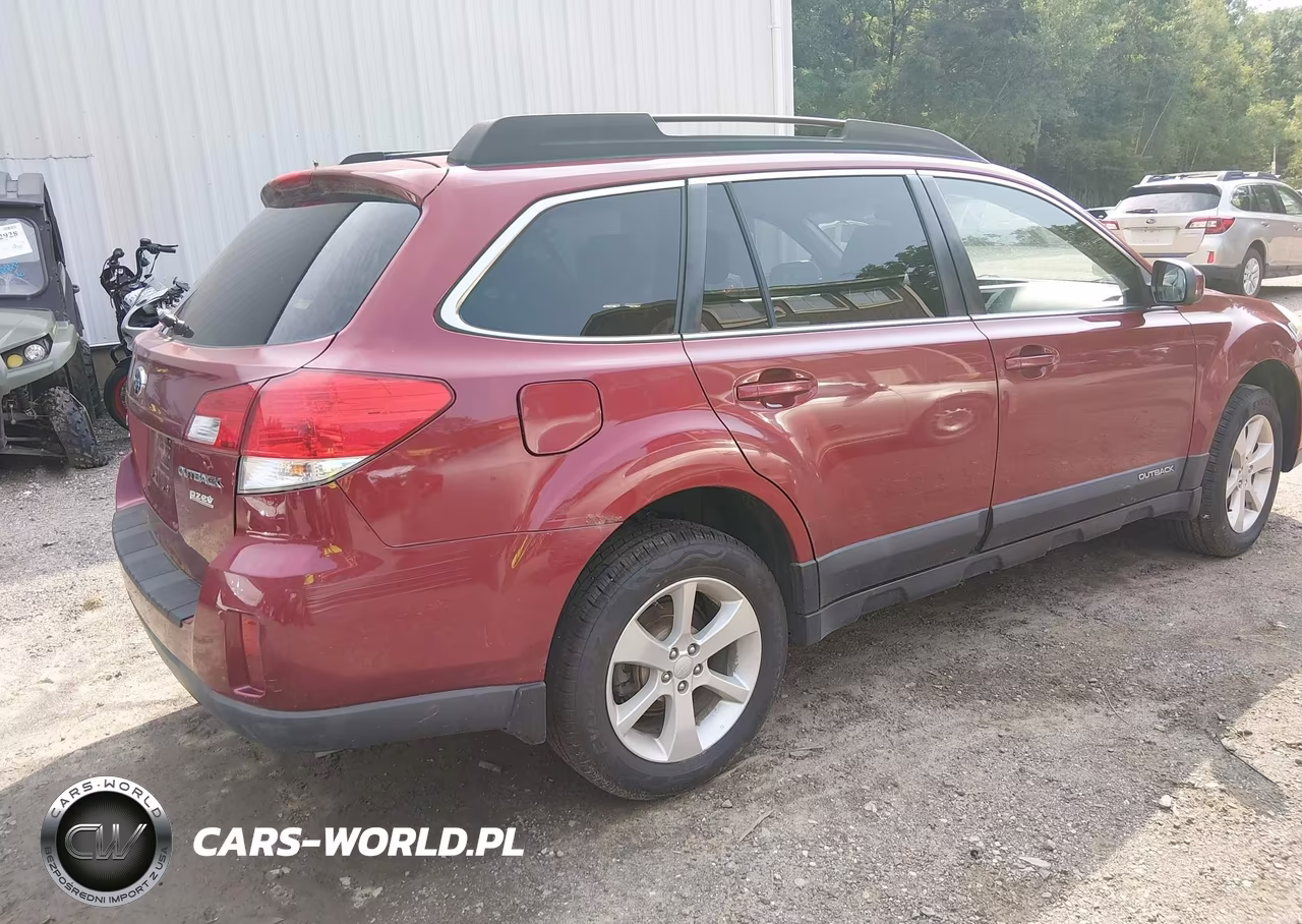 2013 Subaru Outback 2.5I Premium VIN:4S4BRBCC2D3319383 - 4