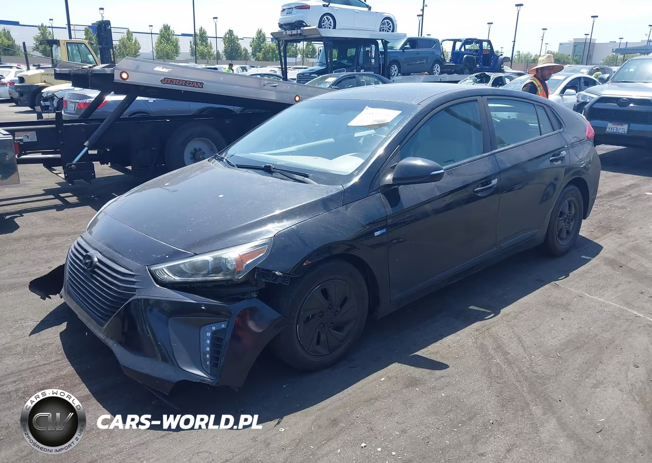 2018 Hyundai Ioniq Hybrid Sel VIN:KMHC75LC1JU100108 - 2