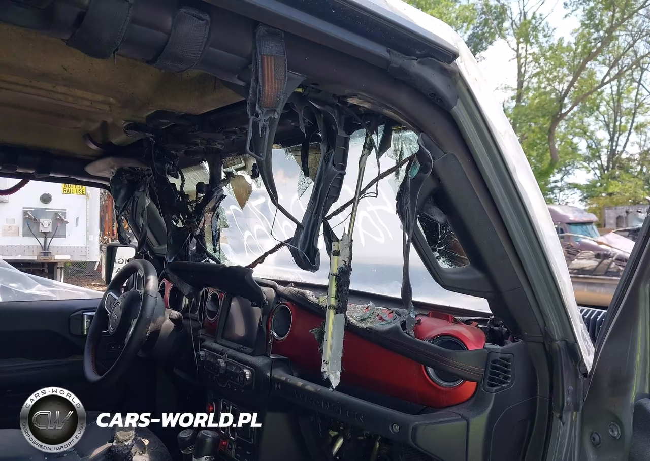 2019 Jeep Wrangler Unlimited Rubicon 4X4 VIN:1C4HJXFNXKW547420 - 13