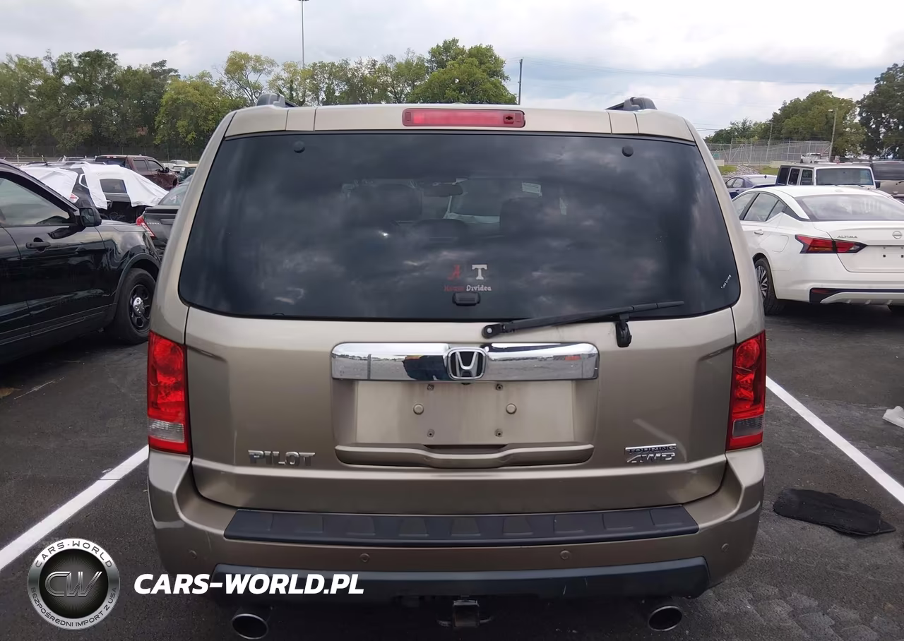 2011 Honda Pilot Touring VIN:5FNYF4H98BB008928 - 17